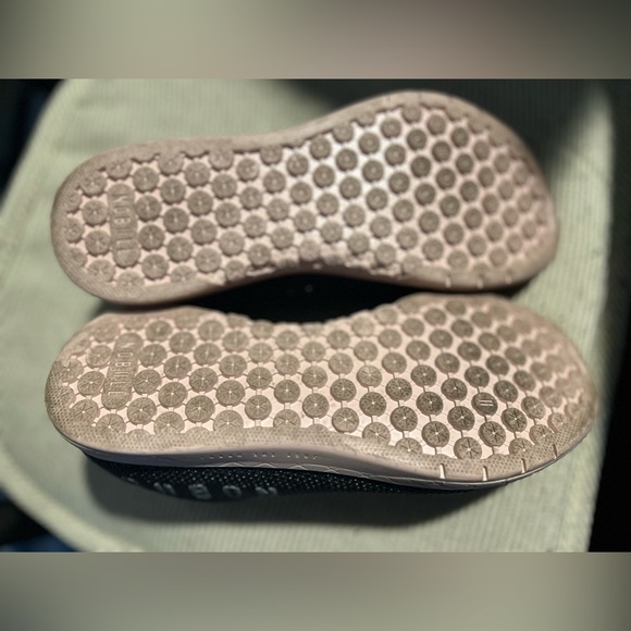 NOBULL super fabric trainers. Women’s size 7.5 - Picture 4 of 4